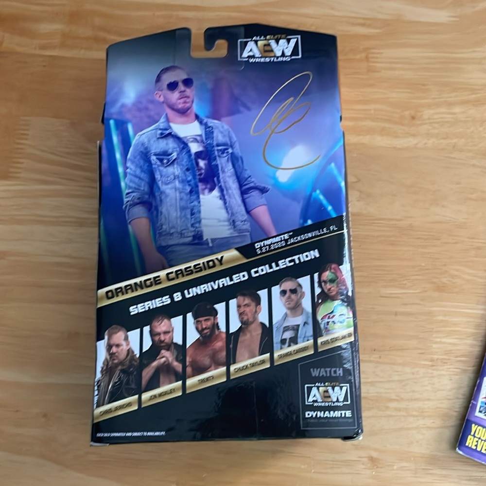 Professional Wrestling WWE AEW Lot Of Action Figure Magazine and NIP trivia game - Picture 4 of 10